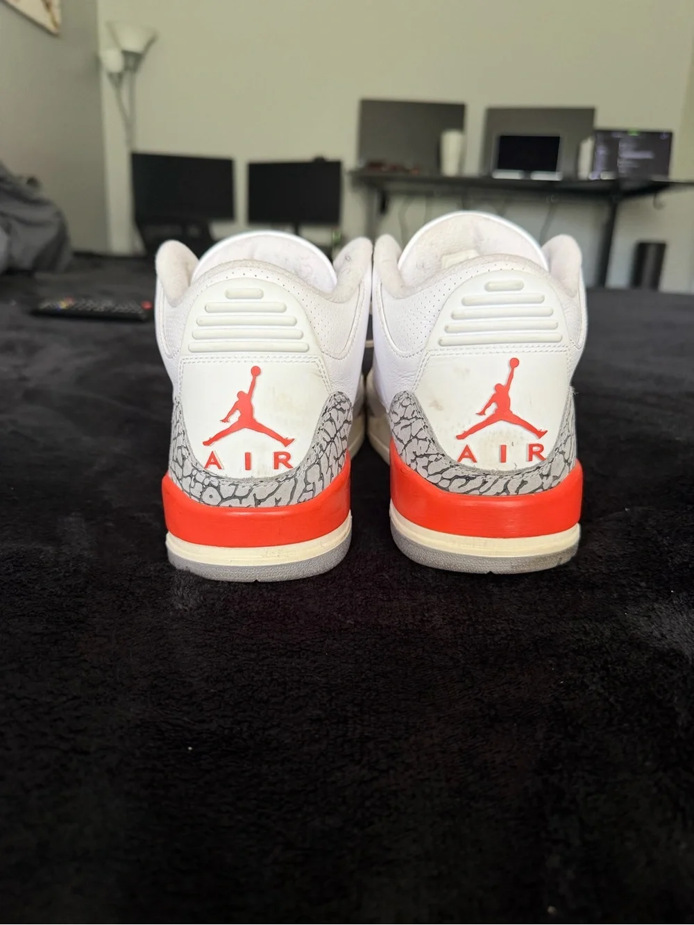 Air Jordan 3 Retro Georgia Peach Cosmic Clay White Cement W11 / M9.5
